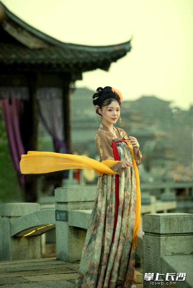 组图｜穿上汉服，来铜官窑圆“飞天梦”