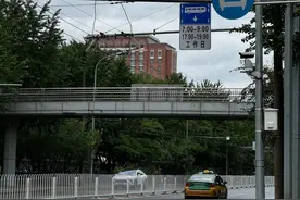 今起北京三环内公交专用道公休日开放图片