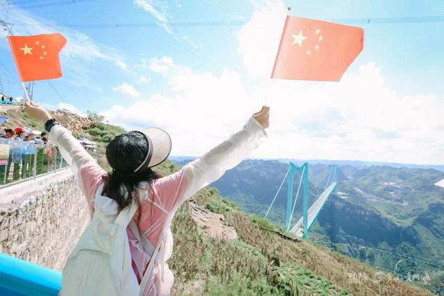 走进21℃的安顺，共赴“爽居”的诗意之约