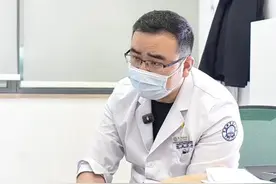 小叶医探｜体育中考前就诊学生激增！大多是这个原因，很多家长懊悔图片
