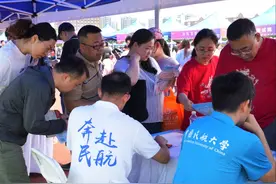中专生逆袭折射成才多样选择图片
