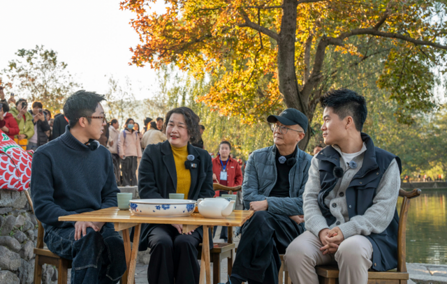 董宇辉现身安徽