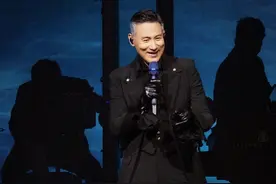 周六张学友成都演唱会将延迟一小时开场，原因很简单图片