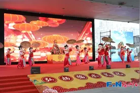盛况空前！今天，这位“陆上女神”引热议！图片