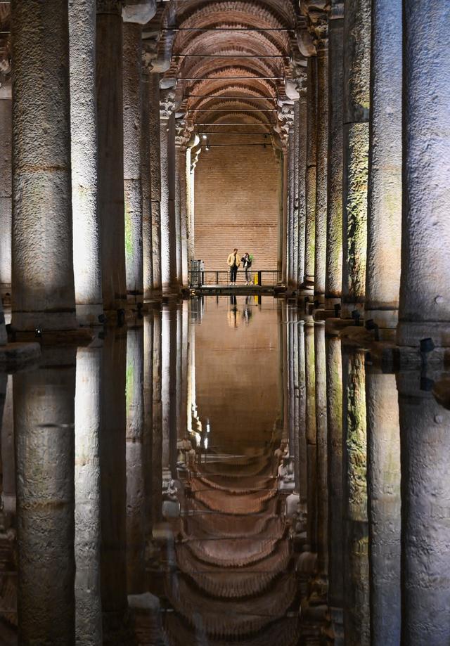 走进伊斯坦布尔地下水宫