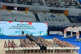 奥运冠军惊喜亮相 2024全国艺术体操冠军赛在渝开赛图片