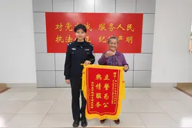 户口重复登记无法入学？海口秀英警方解决孩子“双重户口”难题图片