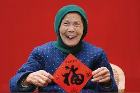 （神州写真）换容变装美拍 中国年轻人以“爆改”探究自我图片