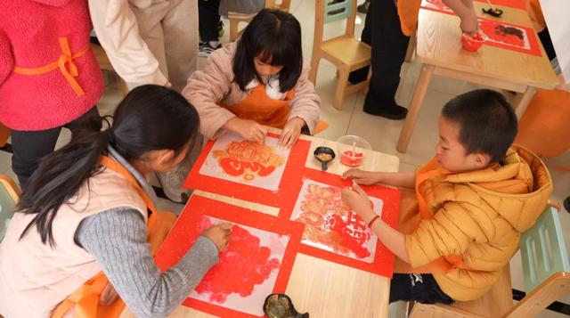 弥勒，人气爆棚！