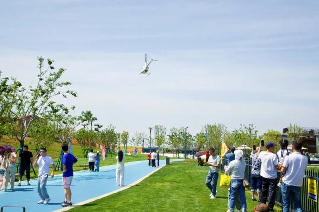 换个角度看荆楚——武汉光谷云端双体验！