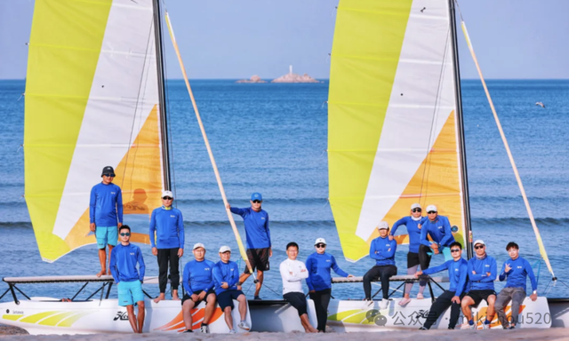 夏天就要结束，8月帆船营最后几个名额，在线抢…