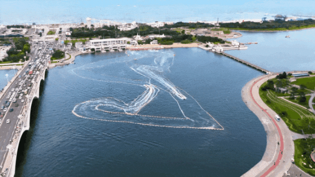 日照海边！“下饺子”模式！今夏顶流避暑地！