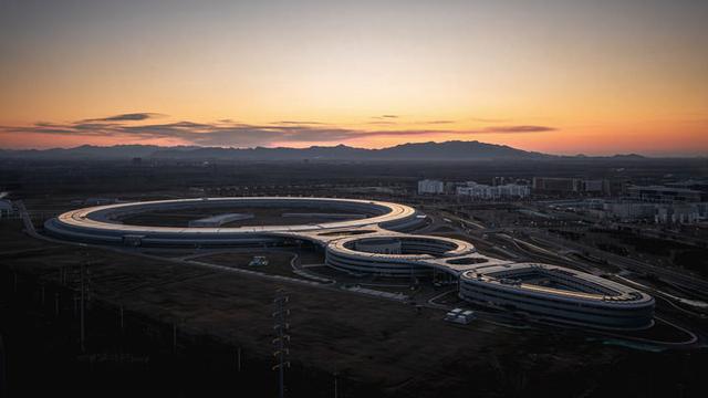 2025中国经济回眸丨攀高逐“新” “质”胜未来——新质生产力发展一线见闻