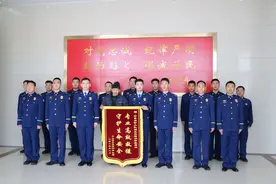 “是他们救了我和家人”，即墨一村民送来锦旗，表达感激之情图片