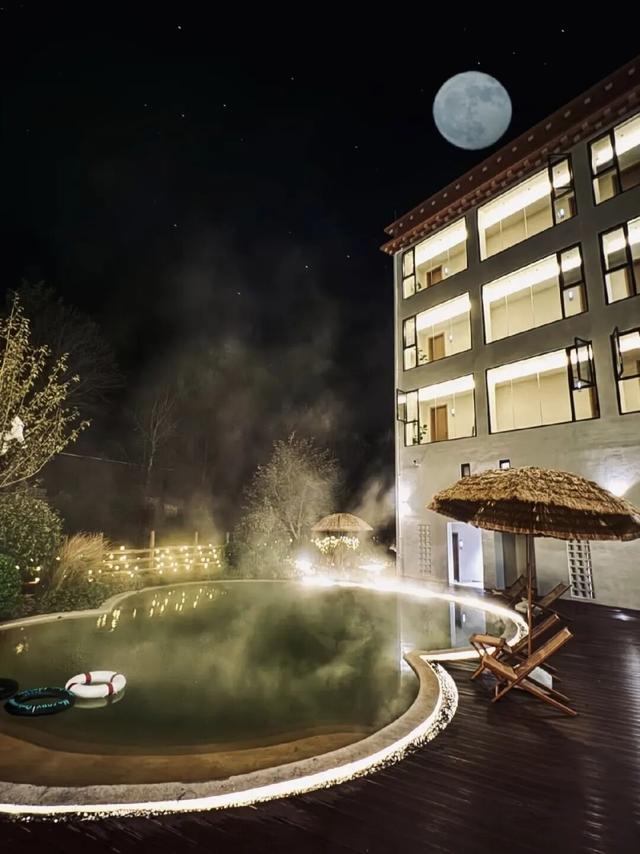 雪山下泡个汤，甘孜冬日真香！