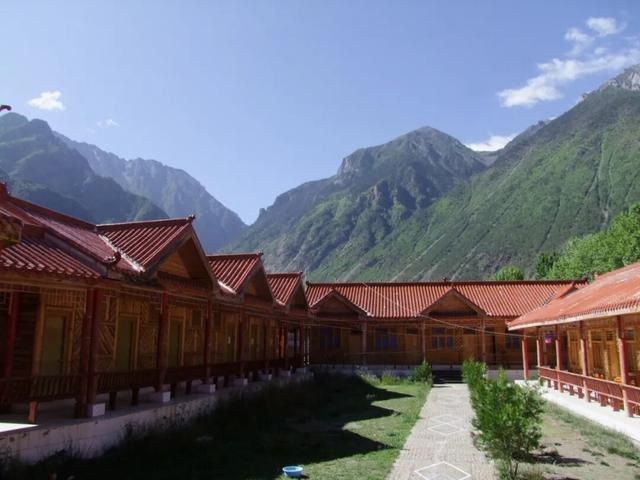 雪山下泡个汤，甘孜冬日真香！