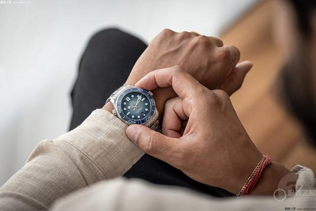 �¾��̽�� ŷ�����Ƴ�ȫ�º���300����ͺ���ϵ��300��Ǳˮ��