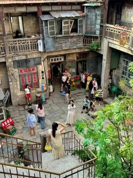点燃暑期档 | 暑期档电影取景地打卡地图旅游攻略,请查收→