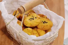 入口即沦陷，超超超酥的小桃酥！图片