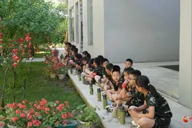 【2023重走中国西北角】人物特写：夏令营里的铁骑少年图片