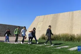 北京通州路县故城遗址举办公众考古活动图片