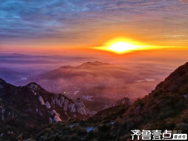 朝晖岱顶，国泰民安