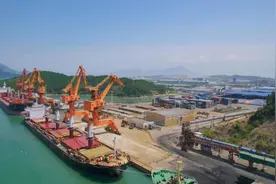 宁德：向海图兴 逐浪前行图片