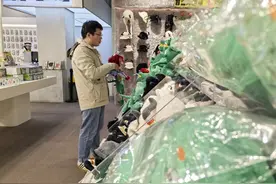 中国“Kidult群体”迷上“过家家”玩具图片