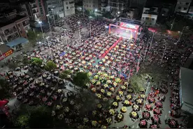 “哪吒”也来吃生菜包啦！8000人共赴顺德勒流生菜会图片