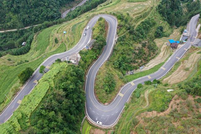 广西龙胜：大循环公路拓宽旅游发展新通途