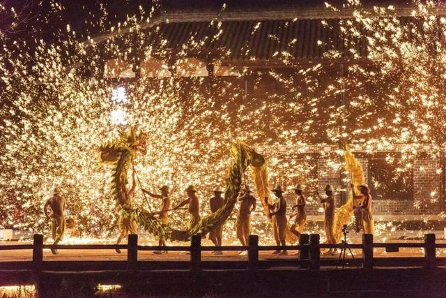 肥肠粉必须配军屯锅魁·····这对CP太好磕