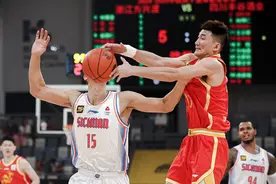 CBA常规赛：浙江方兴渡对阵四川丰谷酒业图片