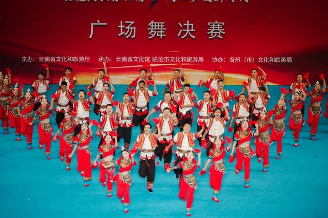 有一种叫红河的烟火，藏在山水间，暖在民宿里，潮在非遗中