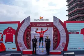 2023年环广西公路自行车世界巡回赛北海至钦州赛段圆满收官图片