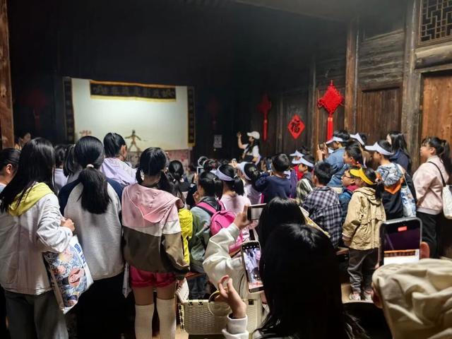 向北1h，武汉宝藏古村，已进入黄金时段！