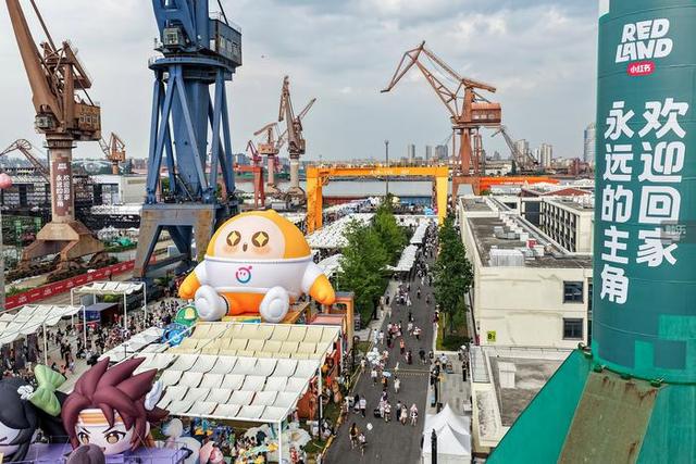 一座痛岛、50多个IP、一个属于所有玩家的夏天