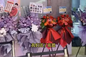 人山人海！知名歌手咖啡店重回上海，排队3小时才能进场？图片