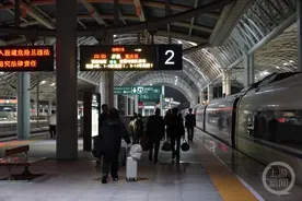 上游观察丨“快”与“慢”之间的春运速度和温度图片