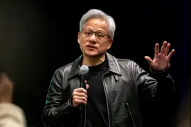黄仁勋，拐点出现图片