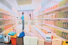 长沙地铁五一广场站“无人行李墙”走红图片