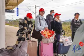 “00后”务工新人黄夏：“三姐妹在大湾区奋斗，将他乡变故乡”图片