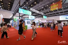 2024晋江鞋业体育博览会开幕图片