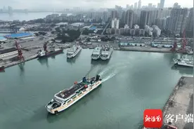 海口三港紧张疏运中！已购31日出岛船票车辆请延后进港 无票严禁进港图片