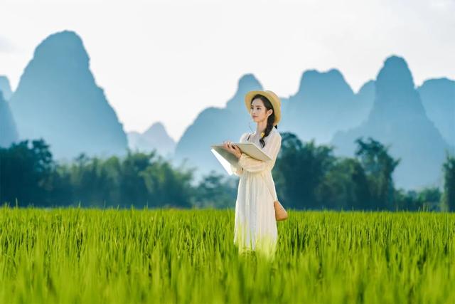 新华社携手董宇辉走进广西边关秘境，这里的山水“有点甜”……