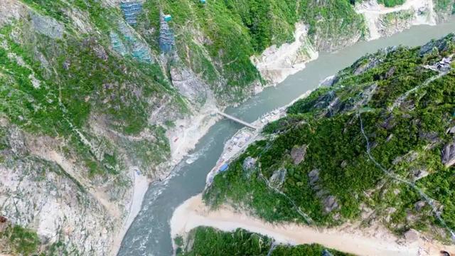 截流！雅砻江流域在建最大水电站