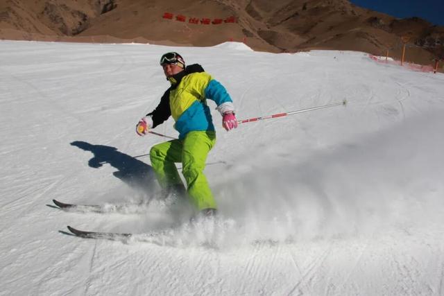 滑雪冲鸭！冬日撒欢就来张掖祁连山滑雪场