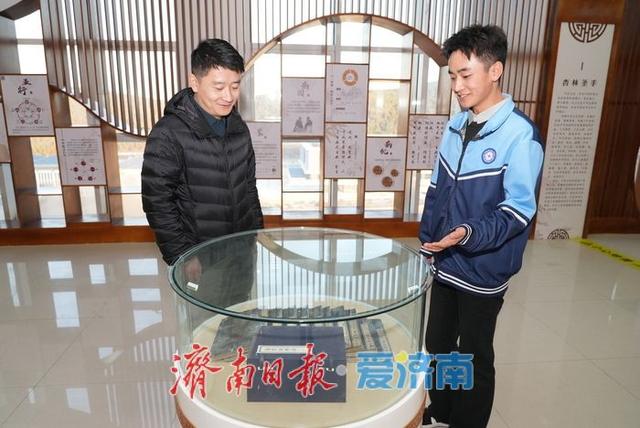 在济南市中医药文化博物馆，对话千年本草智慧