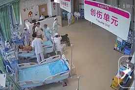 小叶医探 | 安徽一男子候诊时“喷射状”吐血八次！护士飞奔救人图片
