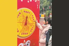 “花式”迎开学 “萌童闹校”乐翻天图片