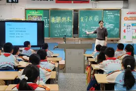 滨州实验学校家长进课堂：走进英语学习的世界图片